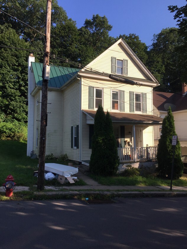242 Glenn Ave, Bloomsburg, PA 17815 House Rental in Bloomsburg, PA