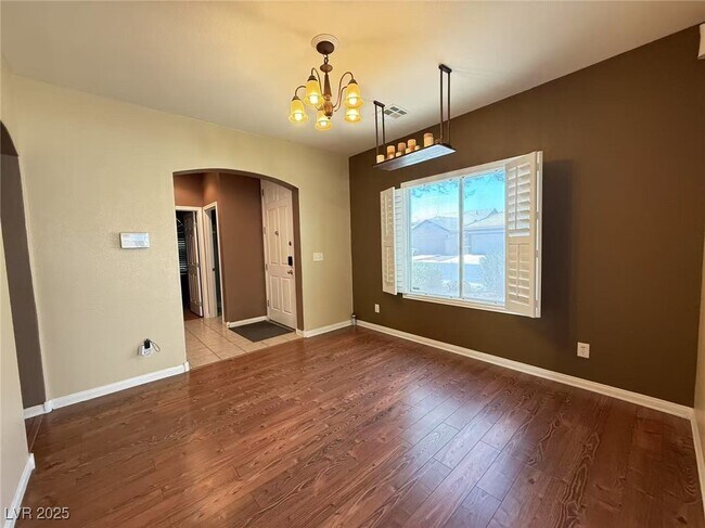 Foto del edificio - 9061 Winchester Ridge St