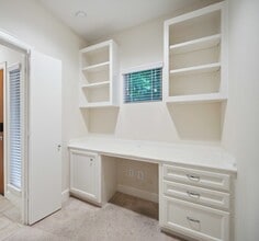 Building Photo - 11605 Main Birch Dr