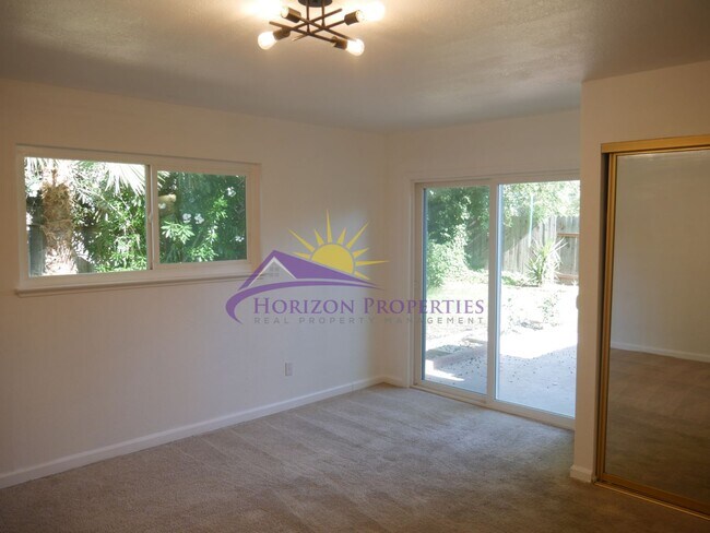 Foto del edificio - Beautiful 3 Bed 2 Bath 1,543 Sq. Ft. home ...