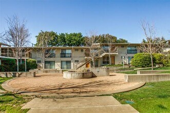 Building Photo - 4616 W Lovers Ln