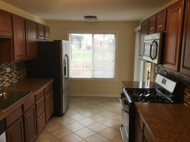 Building Photo - 1280 Winfield Ct