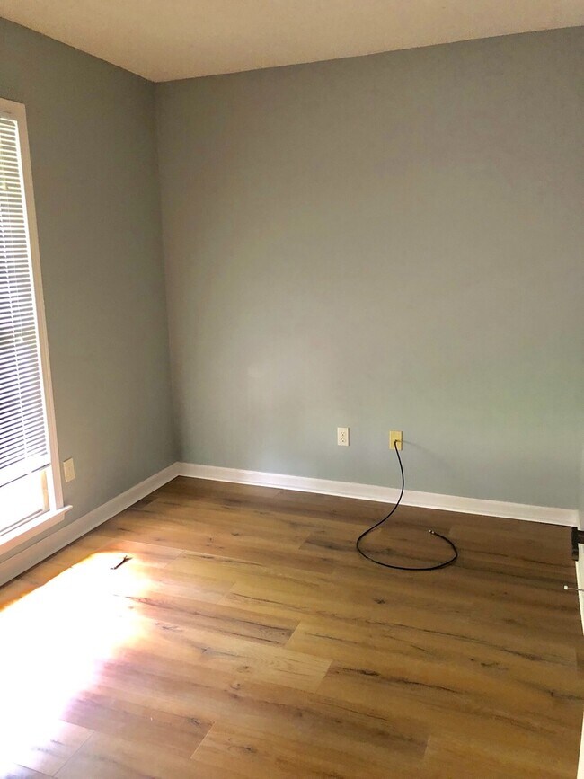 Foto del edificio - 1345 Zephyr Hills Dr