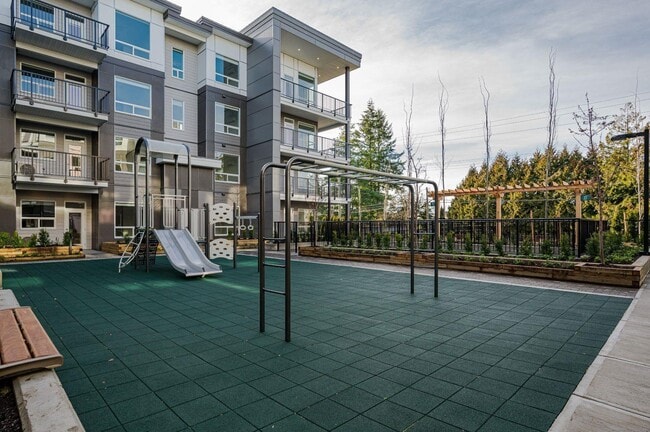 Building Photo - 5335-200A 200a St