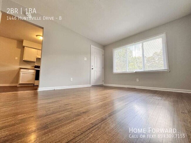 Foto del edificio - 1446 Huntsville Dr