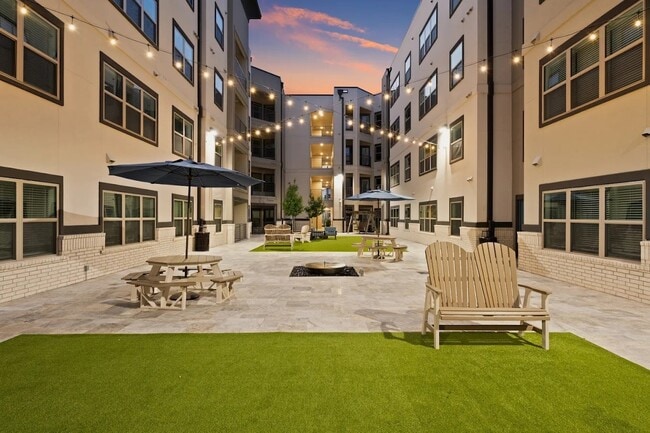 Foto del edificio - 1888 Brittmoore Rd