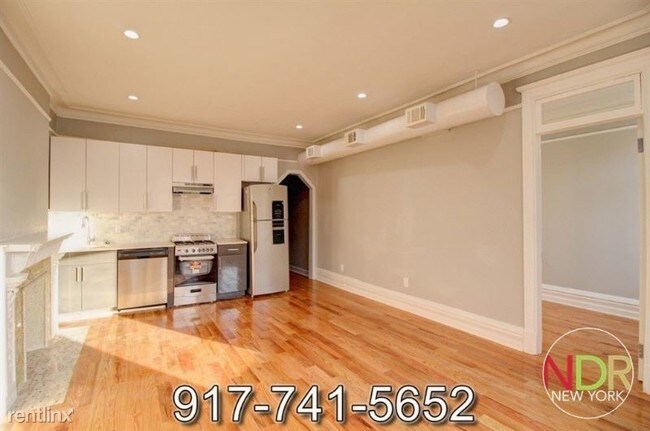 Building Photo - 3 br, 1 bath Apartment - 227 Washington Ave