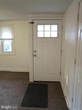 Building Photo - 6712 Breezy Dr