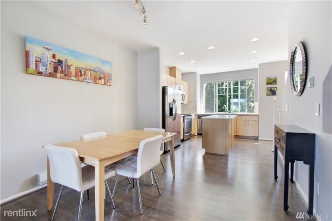 Foto del edificio - 2 br, 2 bath Townhome - 3014 SW Morgan Street