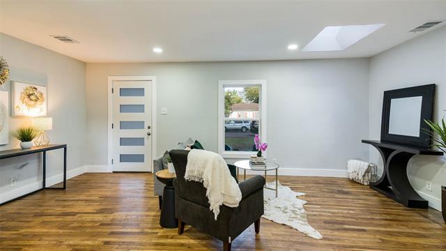 Foto del edificio - 10523 Newcombe Dr