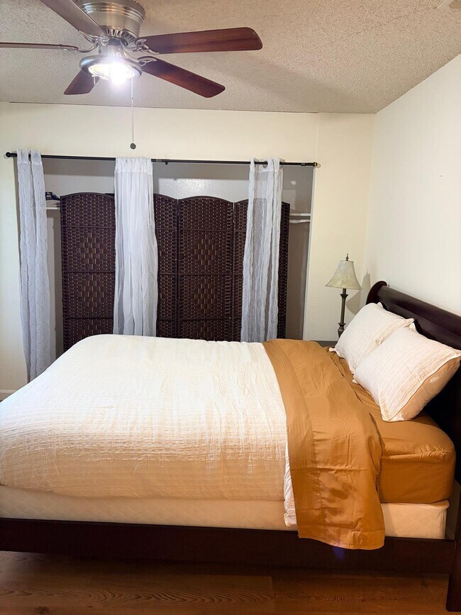Foto del edificio - 5704 Mt Hood Ct