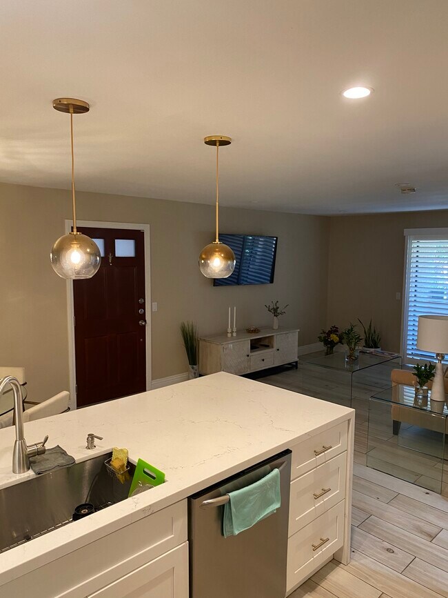 2380 Del Mar Way Unit 103, Corona, CA 92882 Condo for Rent in Corona