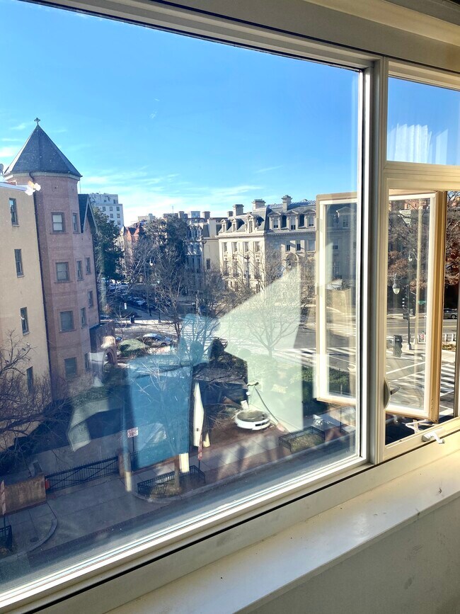 Foto del edificio - 1545 18th St NW