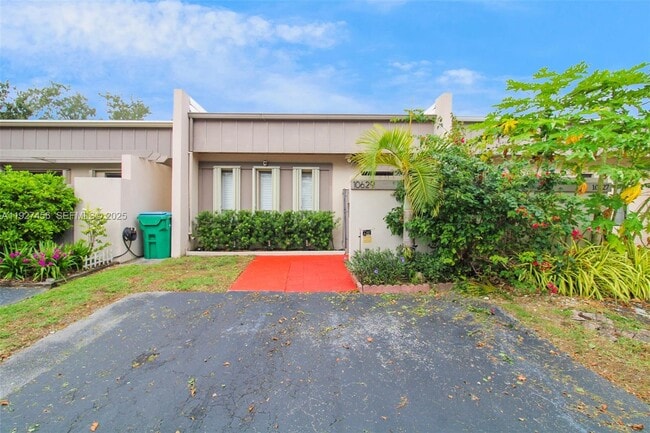 Foto del edificio - 10629 SW 74th Terrace