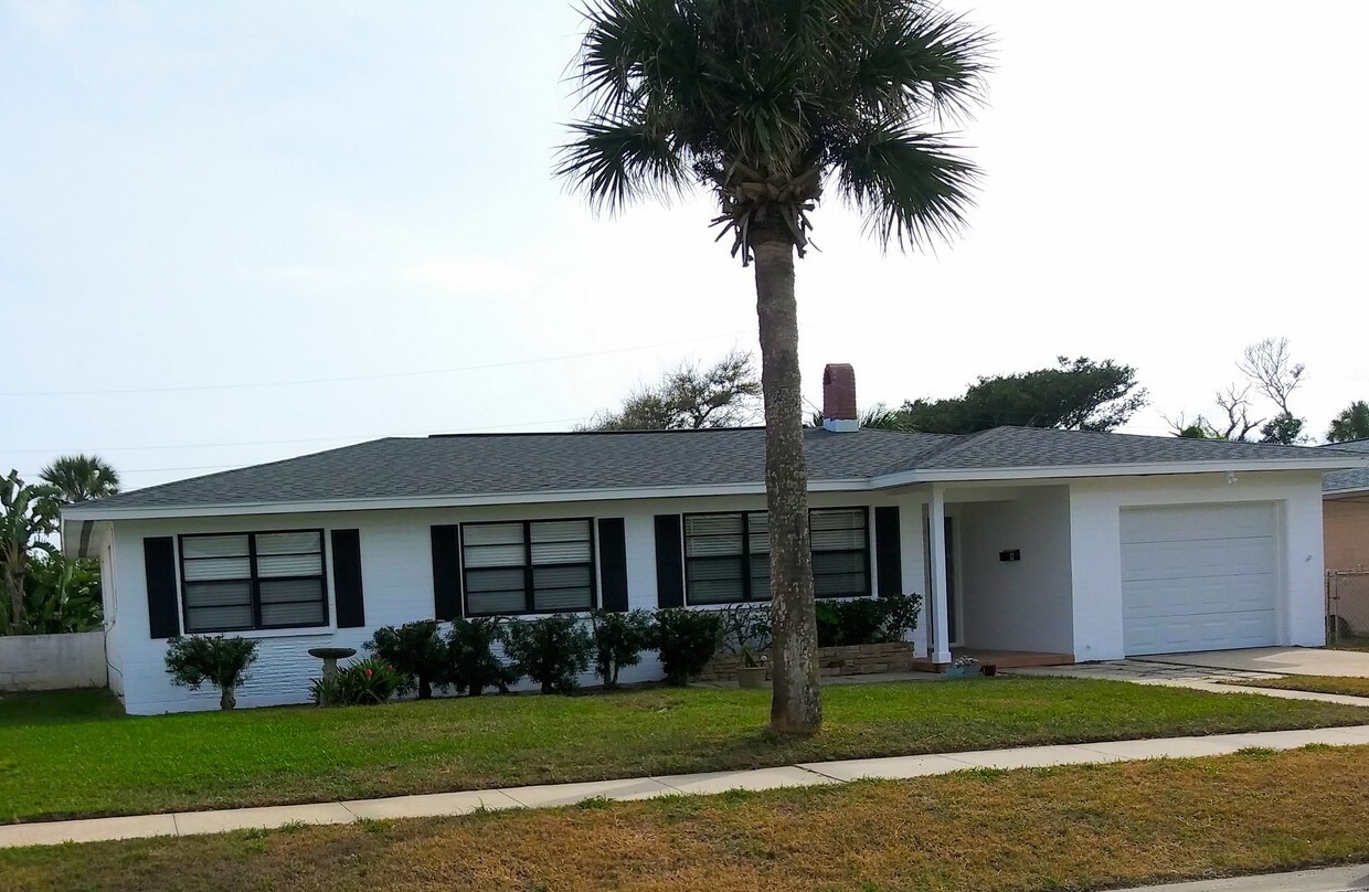 Primary Photo - 32 Oakview Cir
