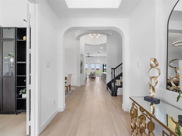 Foto del edificio - 679 Burr Oak Dr