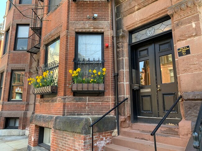 Foto del edificio - 48 Hereford St