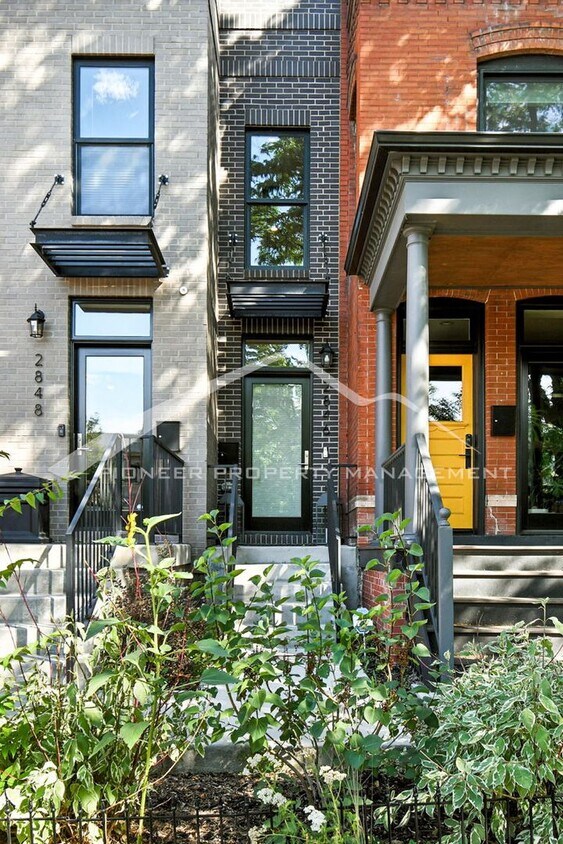 Modern Townhome with Central AC and Washer... - Modern Townhome with Central AC and Washer...