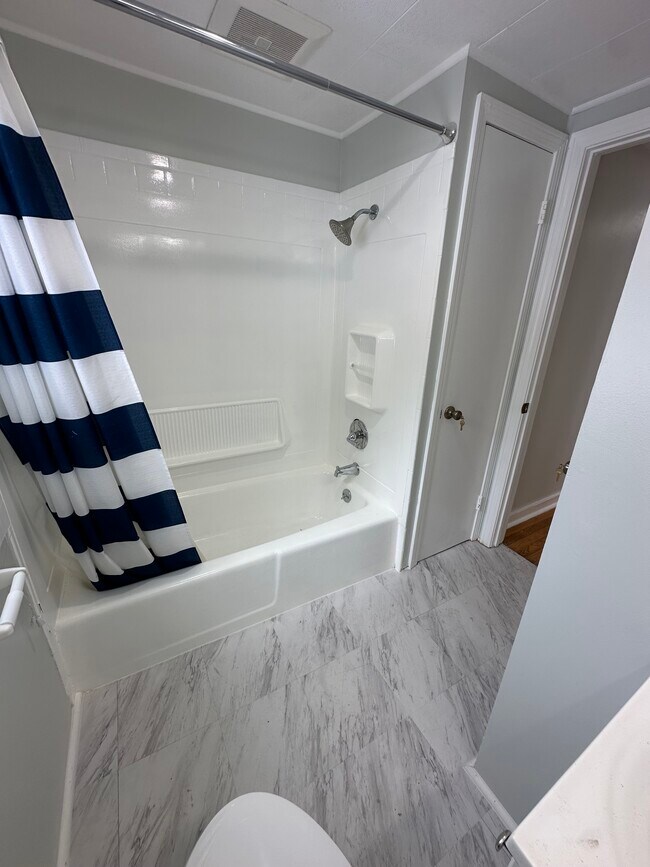 Foto del edificio - 211 Kent Rd