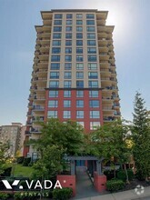 Building Photo - 833 Agnes St
