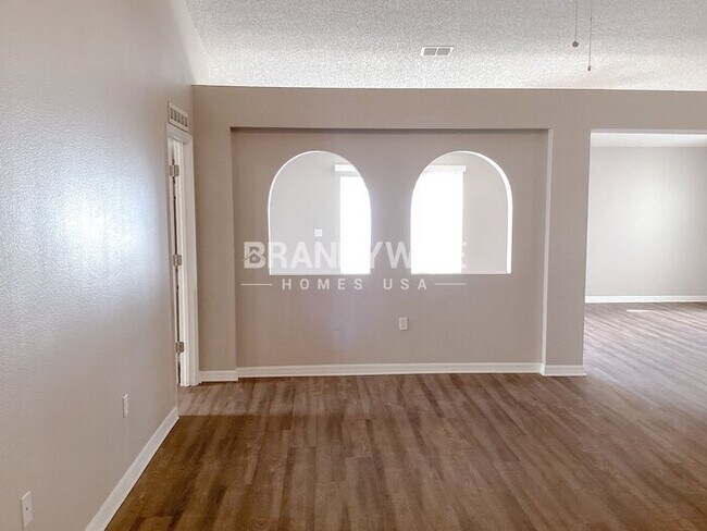 Foto del edificio - 10426 Fly Fishing St