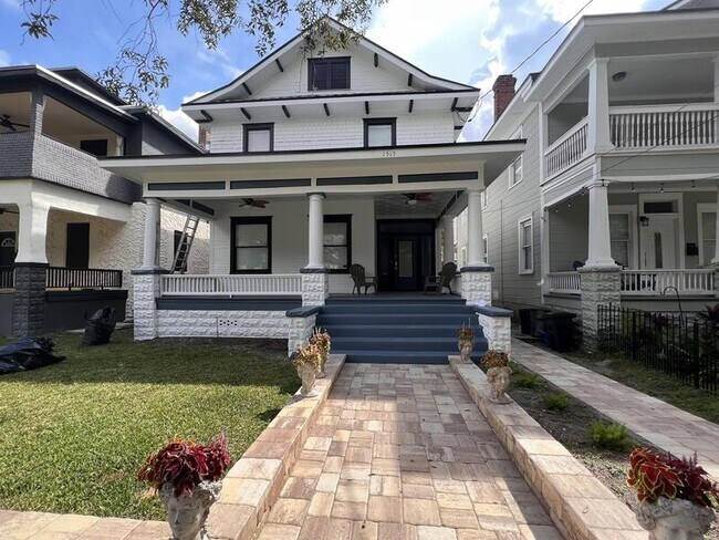 Building Photo - 1515 Silver St