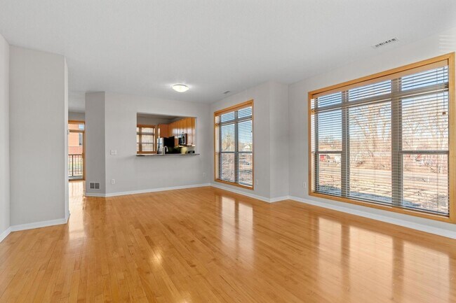 Foto del edificio - 731 Mercer St