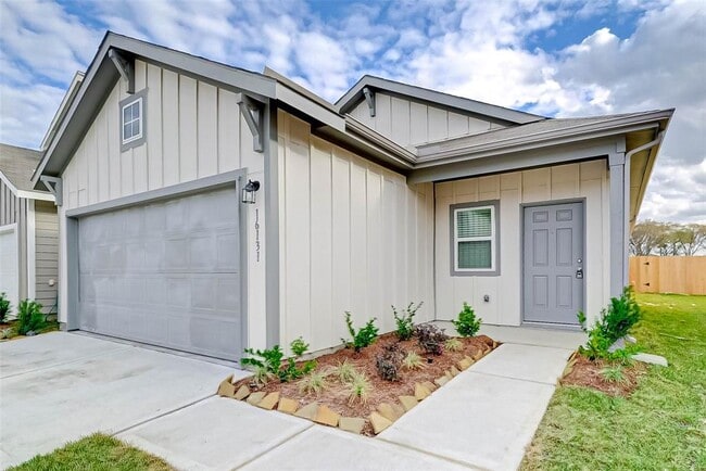 Building Photo - 16131 Kingfield Haven Dr