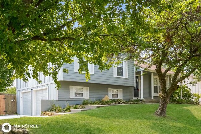Building Photo - 12105 W 48TH ST, SHAWNEE, KS 66216