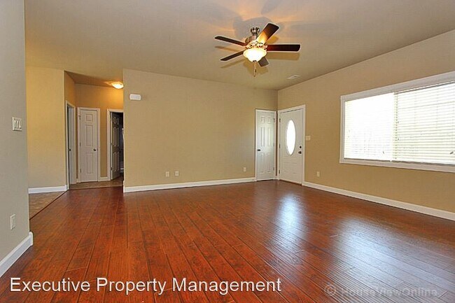 Building Photo - 3 br, 2 bath House - 4136 Connor