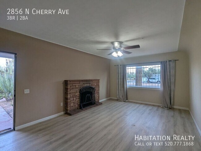 Foto del edificio - 2856 N Cherry Ave