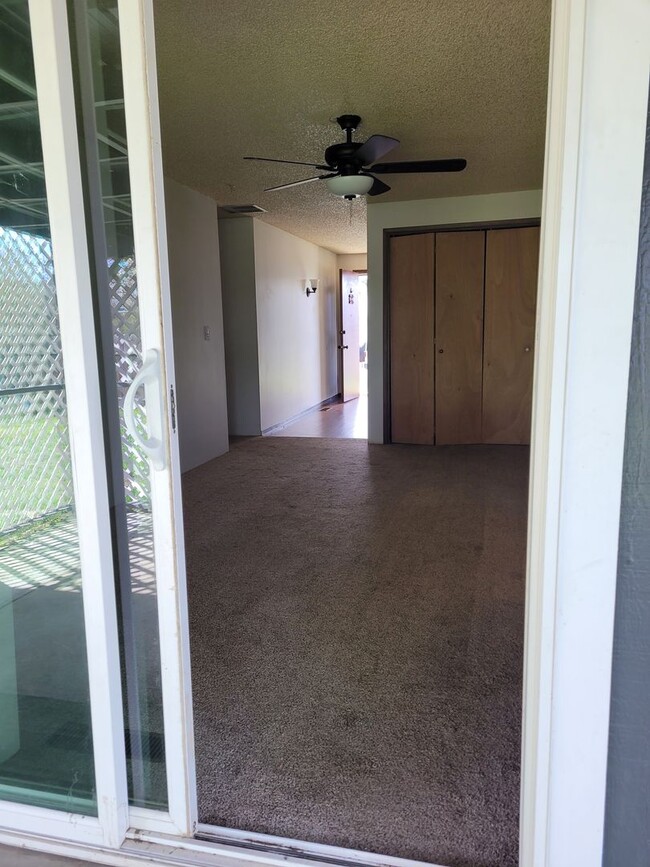 Foto del edificio - 3 bedrooms 2 bath