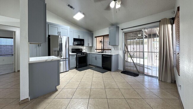 Foto del edificio - Charming 2 Bedroom 2 Bath home in Perris!