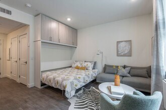 Interior Photo - Luna on Pine