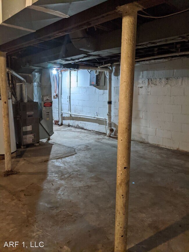 Building Photo - 11123 E 10 S