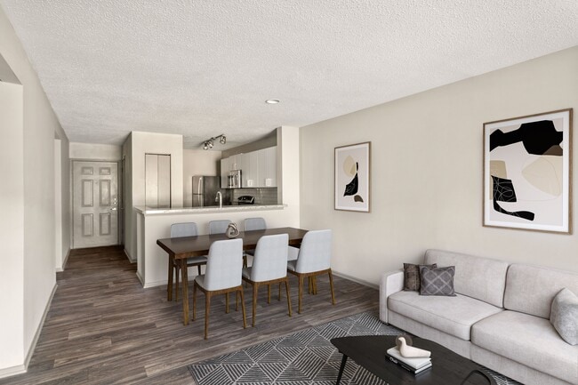 Photo - Crosstown at Chapel Hill Apartments