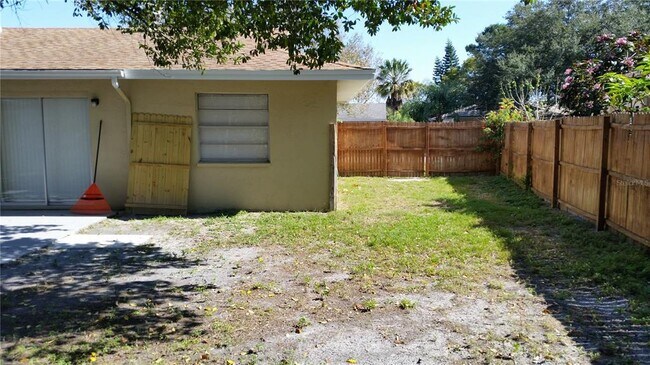 Building Photo - 2274 Marsha Dr