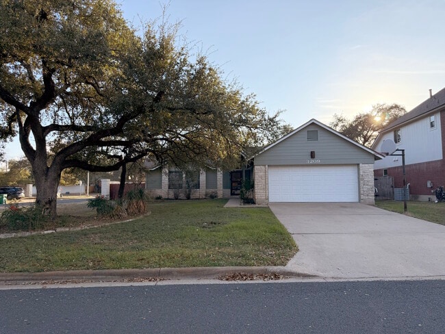 Building Photo - 3209 Pepper Grass Trail