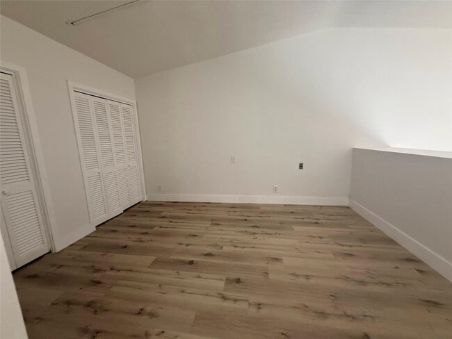 Building Photo - 811 E Broward Blvd