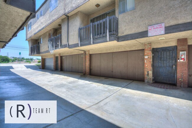Foto del edificio - A Spacious Condo with a Quiet Community
