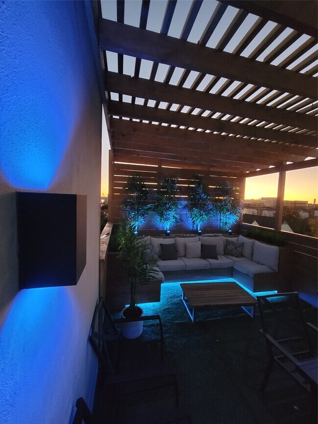 Foto del edificio - 3218 Crawford St