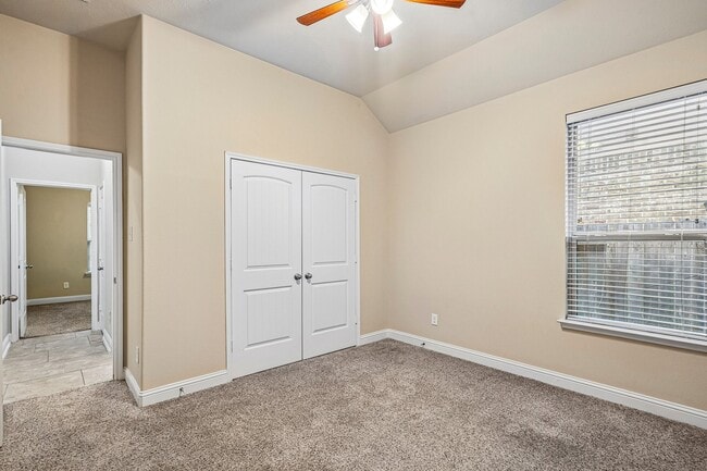 Foto del edificio - 4850 Palomar Ln