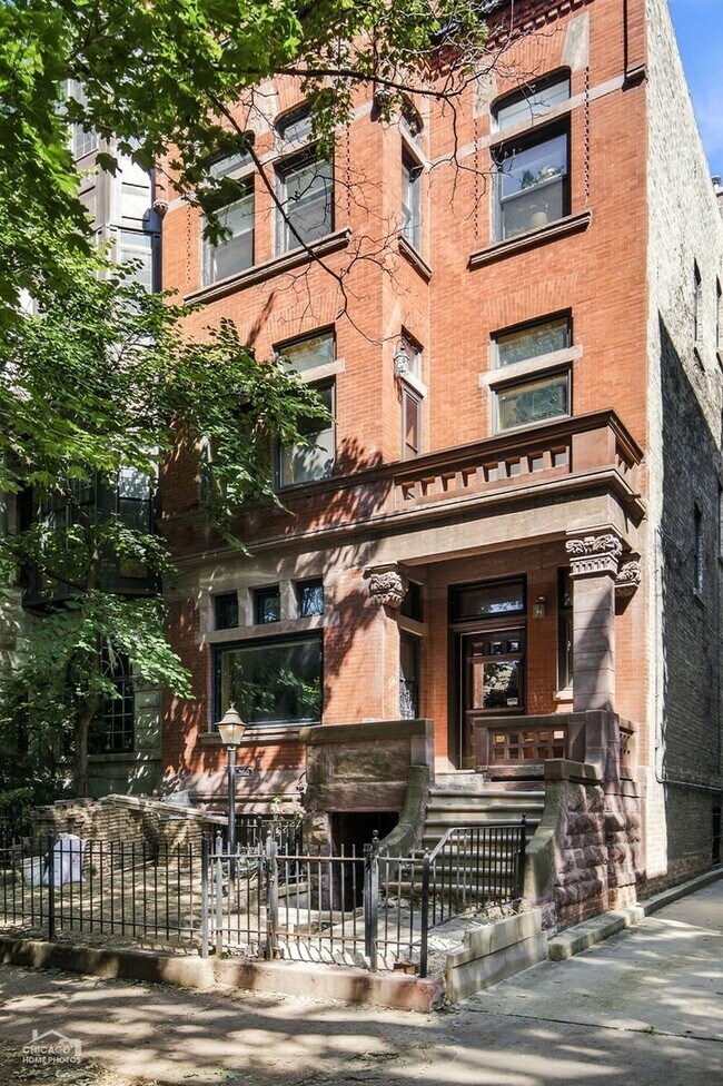 Foto del edificio - 560 W Arlington Pl