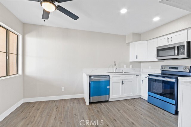 Foto del edificio - 6374 Gage Ave