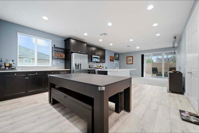 Foto del edificio - 44060 Buckeye Ct
