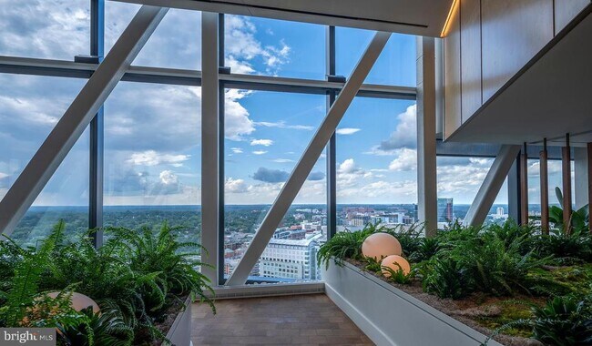 Foto del edificio - 4710 Elm St