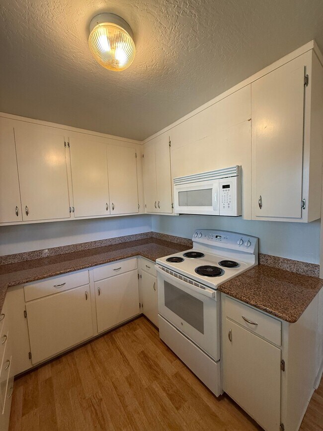Foto del edificio - 1548 Hudson St