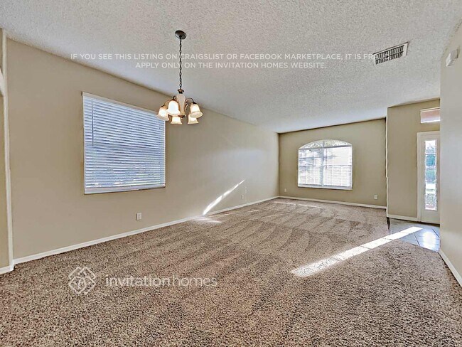 Foto del edificio - 14524 Kaiser Ct