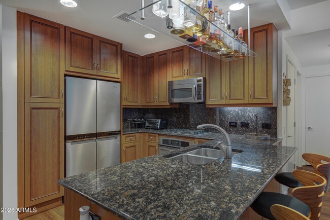Foto del edificio - 7147 E Rancho Vista Dr