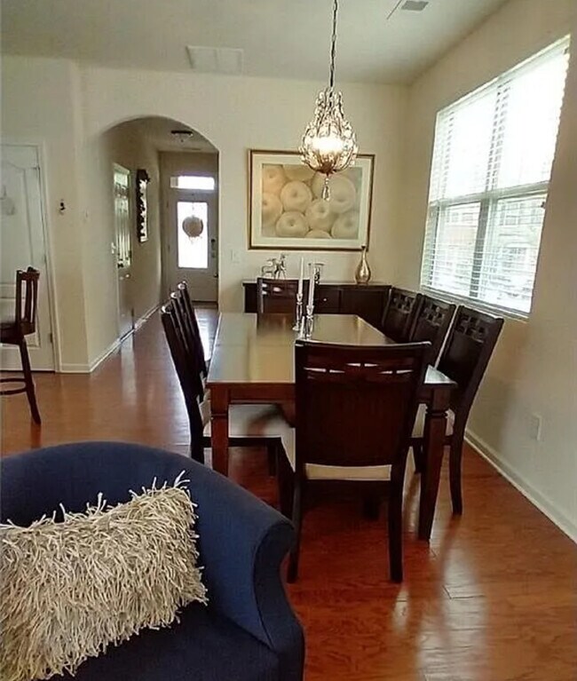Foto del edificio - 4025 Black Walnut Wy